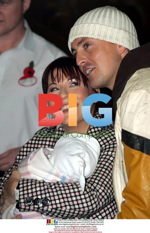 Jessie Wallace with fiance and baby