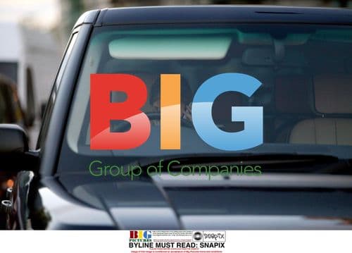 Louise Redknapp Takes Call in SUV