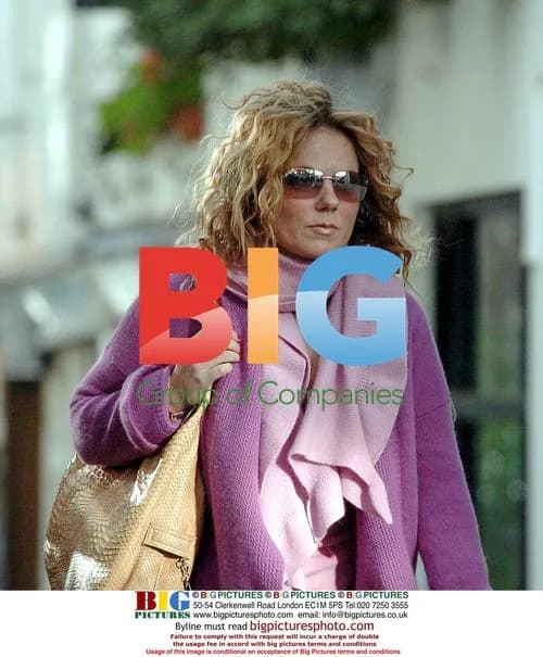 Geri Halliwell Visiting Kensington Salon