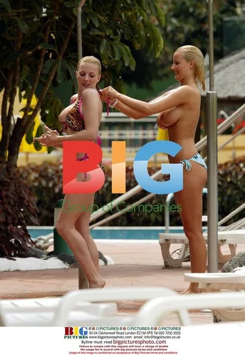 Glamour models Michelle Marsh and Jo Hicks