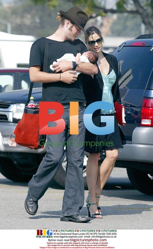 Mira Sorvino and Chris Backus in Santa Monica