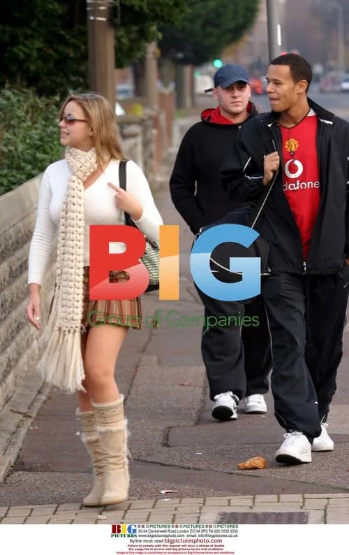 Charlotte Church Leaves Home with Boyfriend
