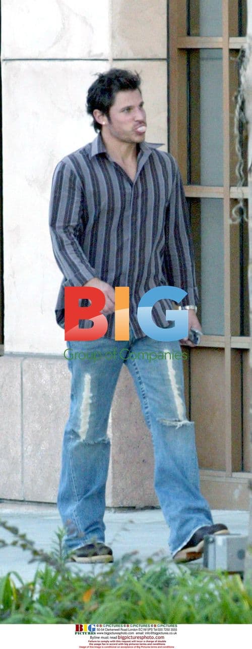Nick Lachey Blows Bubble in Beverly Hills