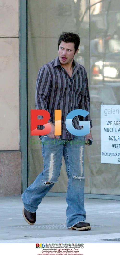 Nick Lachey Blowing Bubble in Beverly Hills