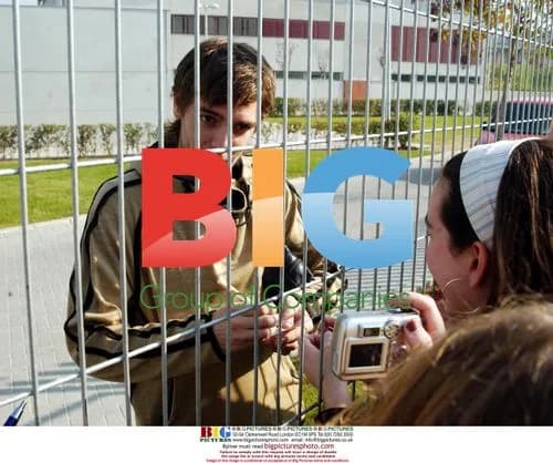 Jonathan Woodgate signs autographs after Real Madrid training