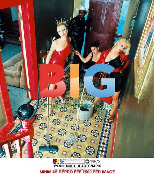 Nancy Sorrell at Photo Shoot with Kinky People