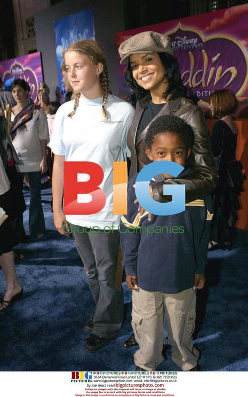 Victoria Rowell & family at 'Aladdin' DVD release