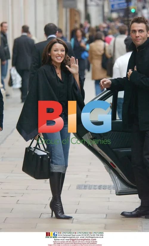 Dannii Minogue and Friend Shopping in London