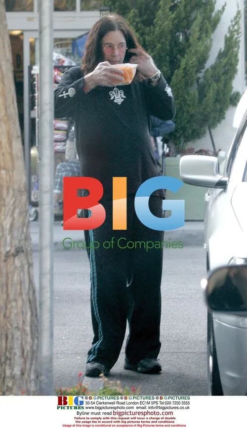 Ozzy Osbourne Leaving Grocery Store