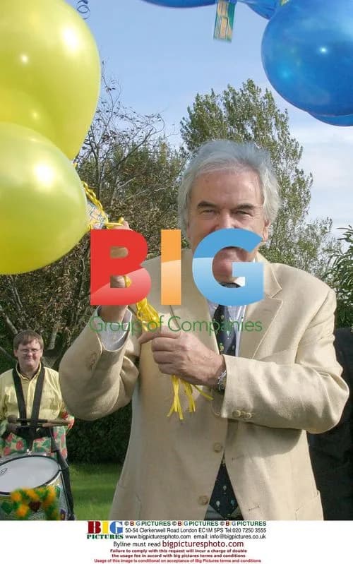 Des Lynam Launches Lottery for St Barnabas Hospice