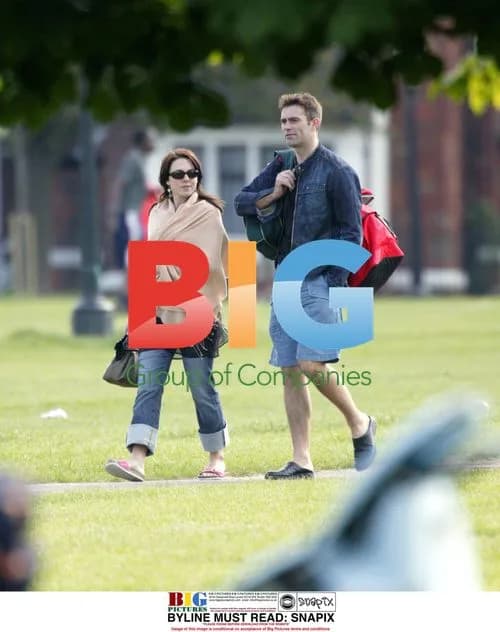 Mel C and Boyfriend in London Park