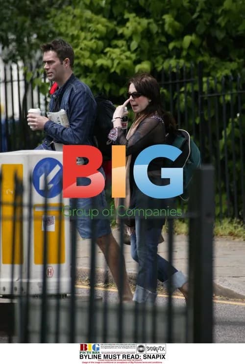 Mel C with boyfriend in London park