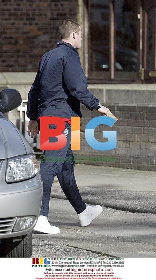 Wayne Rooney Visits Fiance Coleen