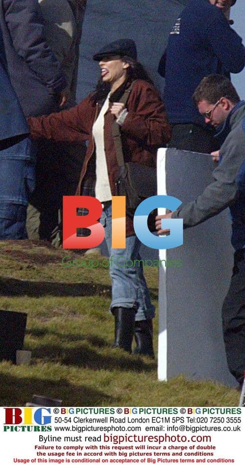 Demi Moore on Set of 'HalfLife'