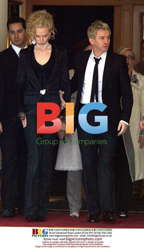 Nicole Kidman Leaves Ritz for Chanel Show