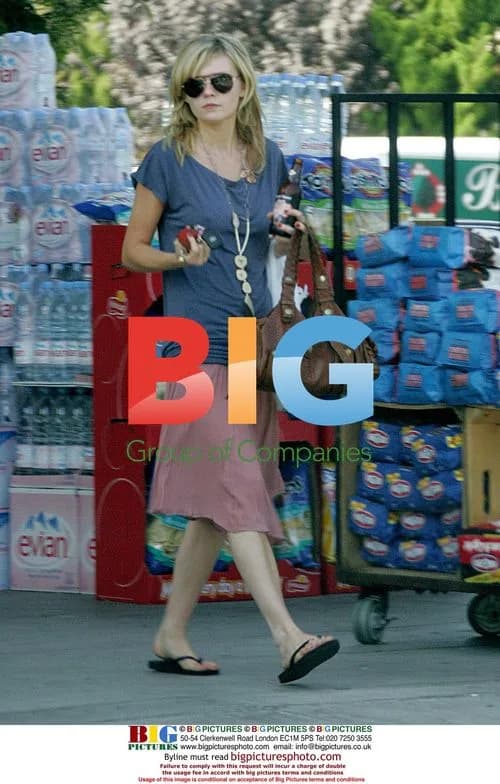 Kirsten Dunst Shopping in West Hollywood