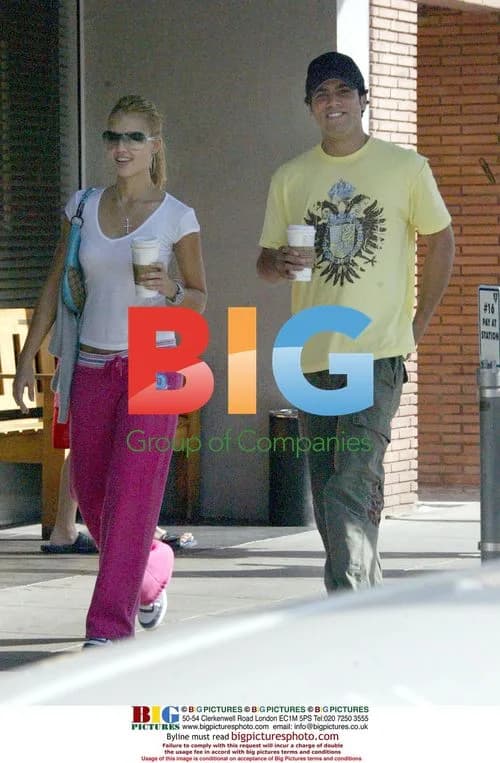 Jessica Alba and Boyfriend Out in LA