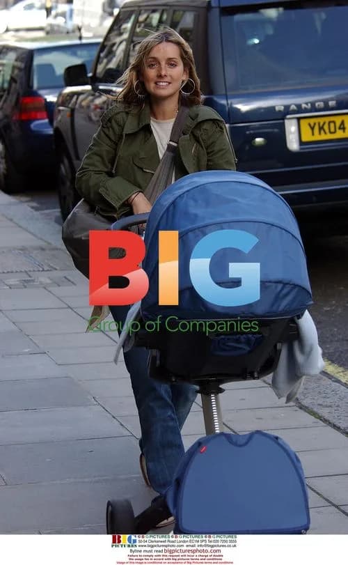Louise Redknapp Shopping in London