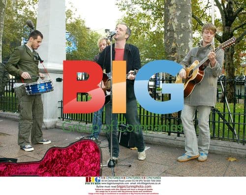Travis Band Busking in London