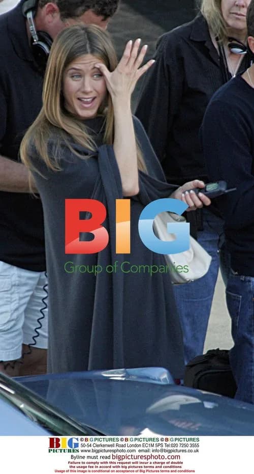 Jennifer Aniston on 'Otherwise Engaged' film set
