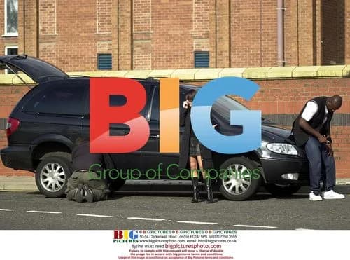 Lisa Scott Lee Car Trouble