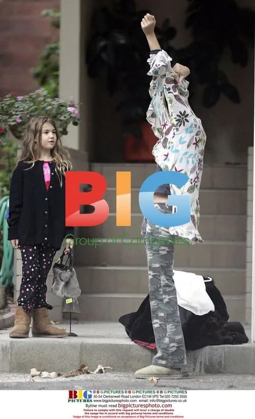 Teri Hatcher and Daughter at LA Garage Sale