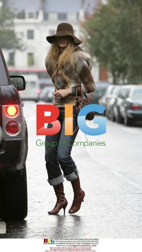 Elle Macpherson in London's Winter Fashion