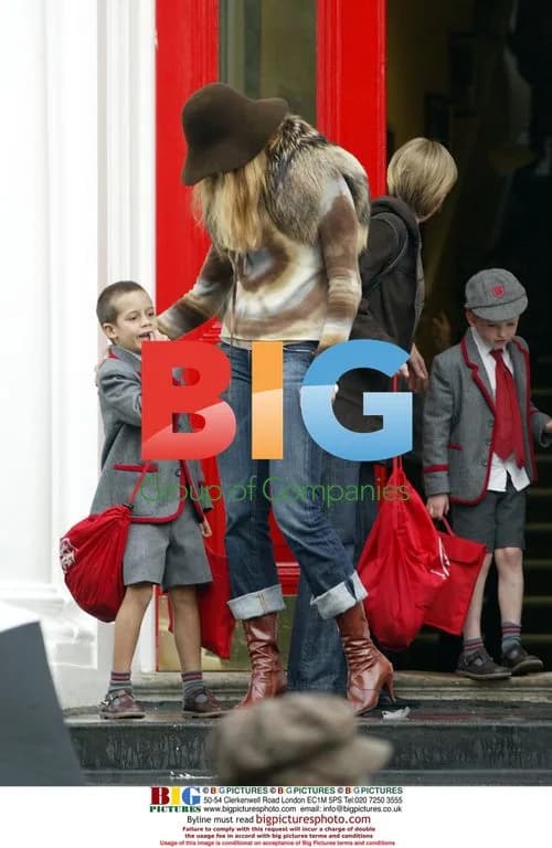 Elle Macpherson Picks Up Son from School