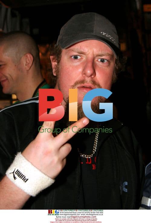 Welsh Rappers Goldie Lookin Chain Sign Albums