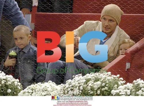 Beckham Takes Sons to Tennis Match