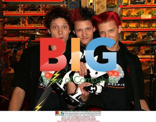 Noise Next Door at Hamleys Toy Awards 2004