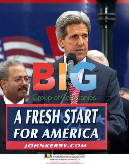 John Kerry and Bill Clinton Campaign Rally