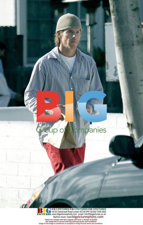 Danny Moder Takes Break From Julia Roberts' Bedside