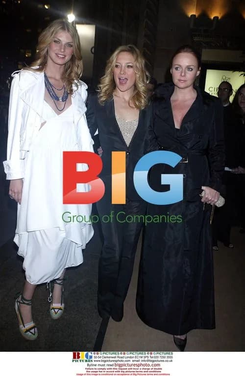 Angela Lindvall, Kate Hudson & Stella McCartney at Fashion Group International Gala