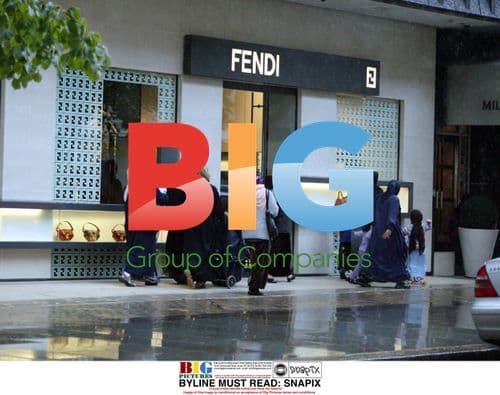 Organized Beggars in Knightsbridge