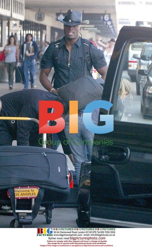 Seal Arrives at LAX Airport