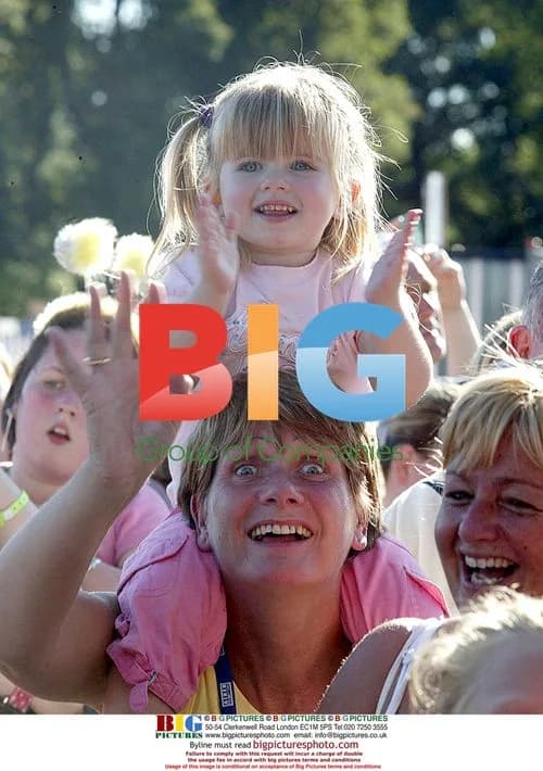 Brian McFadden performs with family