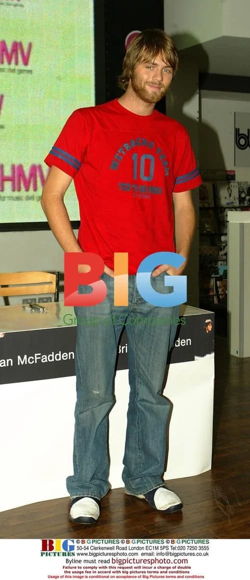 Brian McFadden signing CDs at HMV in London