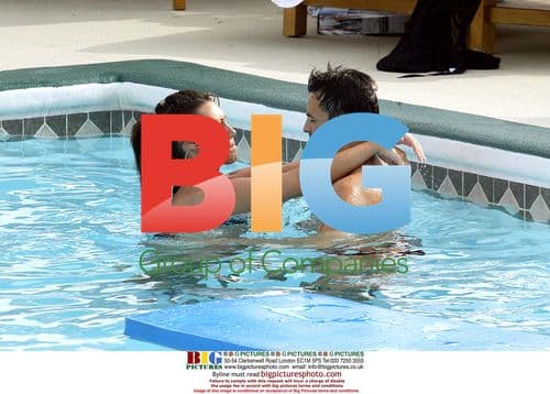 Michelle Heaton and Andrew Scott Lee Pool Day