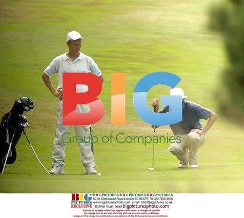 Hugh Grant Golfing with Family