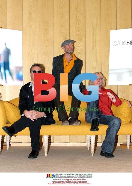 R.E.M. Promotes New Album in Madrid