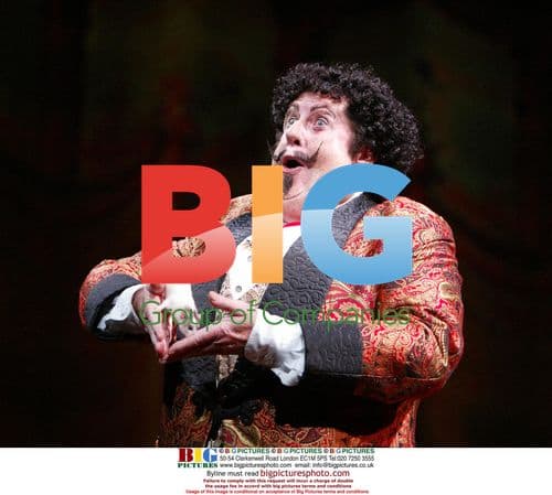 Photocall for musical "The Woman In White"