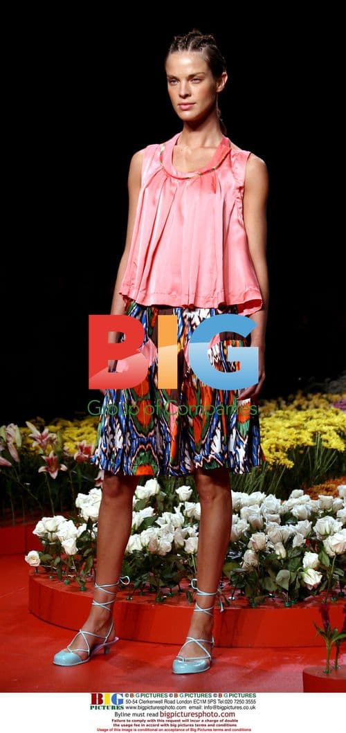 Models on the Runway for Alexandre Herchcovita at Olympus Fashion Week 2004