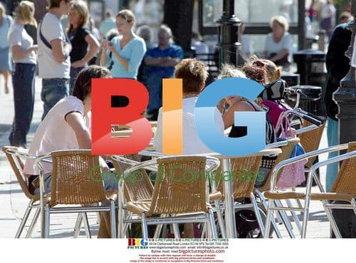 Lucy Benjamin with Boyfriend Bobby Hanton
