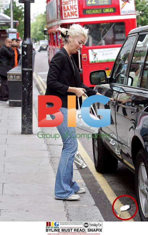 Tamara Beckwith Shopping Autographs