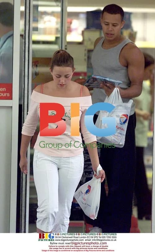 Charlotte Church and Kyle out grocery shopping
