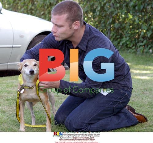 Dermot O' Leary opens new kennel at National Canine Defence League