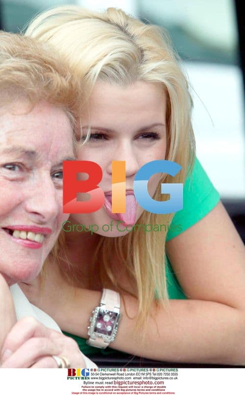 Kerry McFadden Hands Over Charity Donation