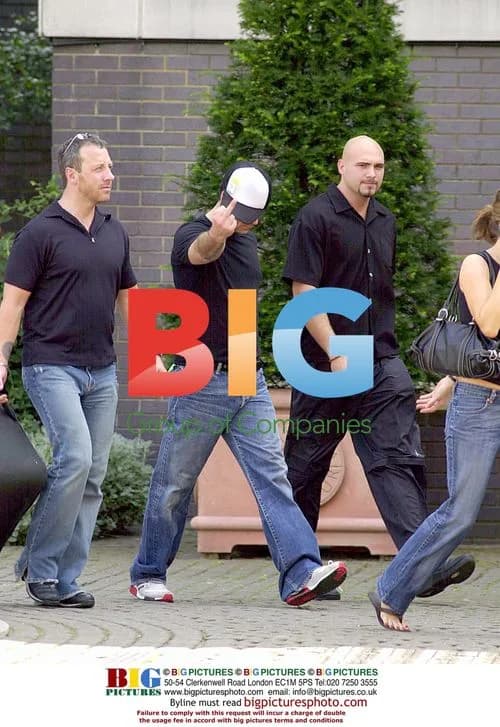 Robbie Williams Leaves London Home