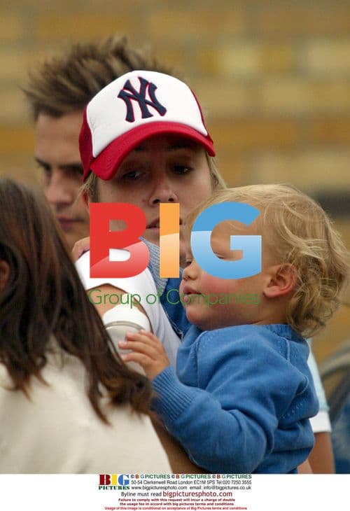 Jade Goody's family at hospital after birth